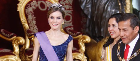 La Reina Letizia en la cena de gala al presidente de Perú y su esposa en el Palacio Real