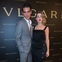 Jon Kortajarena y Amber Heard en la Semana de la Alta Costura de París otoño/invierno 2015/2016