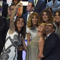 Selfie de Paz Padilla, Emma García, Sandra Barneda, Jorge Javier Vázquez, Raquel Sánchez Silva, Mercedes Milá y José Ribagorda