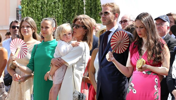 Princesas Estefanía y Carolina de Mónaco junto a Louis Ducret, Camille Gottlieb, Pauline Ducret, Andrea Casiraghi y Tatiana Santo Domingo Casiraghi