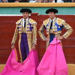 Fran Rivera y su hermano Cayetano en una corrida de toros en Estepona