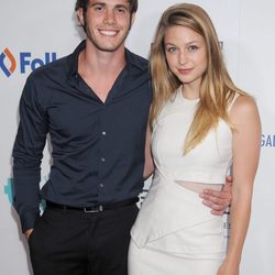 Melissa Benoist y Blake Jenner en la Comic-Con de San Diego