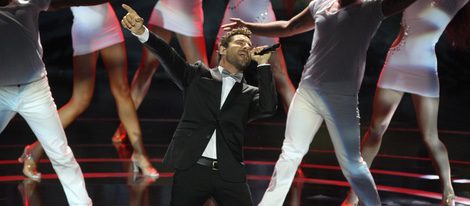 David Bisbal actuando en los Premios Platino 2015