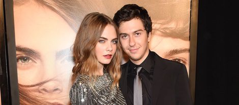 Cara Delevingne y Nat Wolff en la premiere de 'Ciudades de Papel' en Nueva York