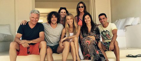 Carles Puyol y Vanesa Lorenzo con Xavi Hernández y Nuria Cunillera en Ibiza