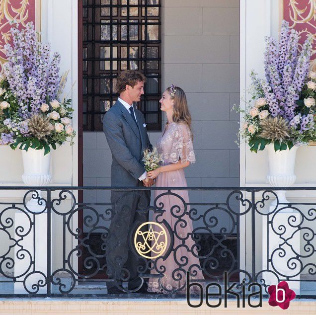 Pierre Casiraghi y Beatrice Borromeo tras darse el 'sí quiero' en su boda civil