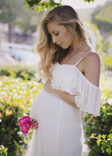 Leah Jenner anuncia que ha dado a luz a una niña