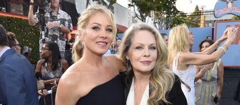 Christina Applegate y Beverly D'Angelo en el estreno de 'Vacation' en Los Angeles