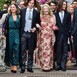 Marta Marzotto, abuela de Beatrice Borromeo, junto a algunos de sus nietos