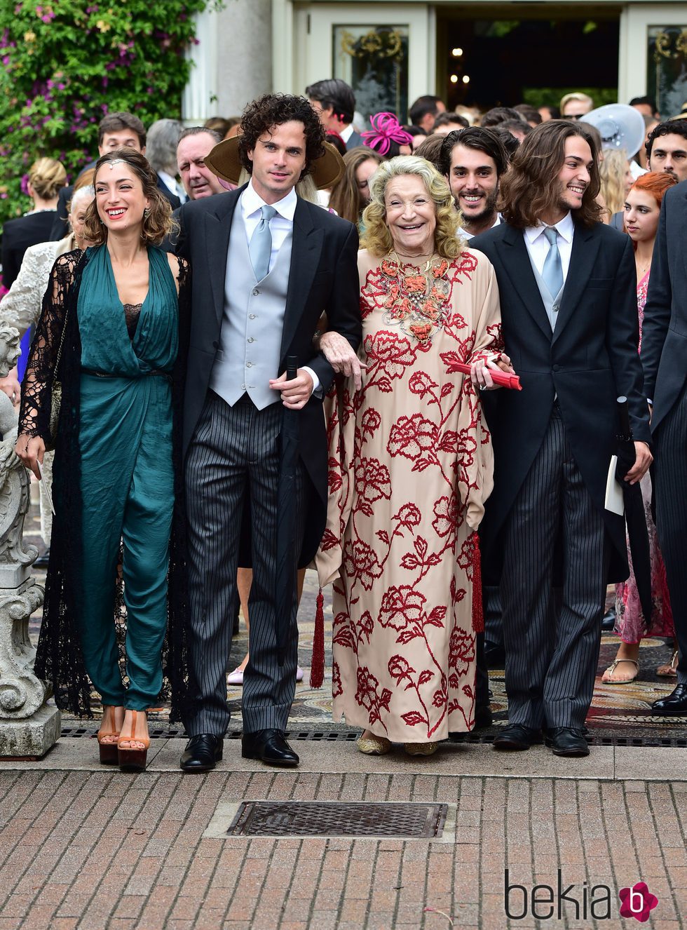 Marta Marzotto, abuela de Beatrice Borromeo, junto a algunos de sus nietos