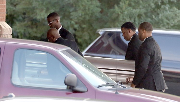 Entierro de Bobbi Kristina en la iglesia de St. James