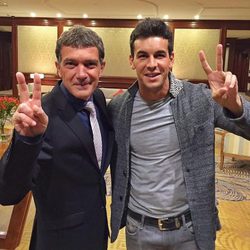 Antonio Banderas y Mario Casas en Chile