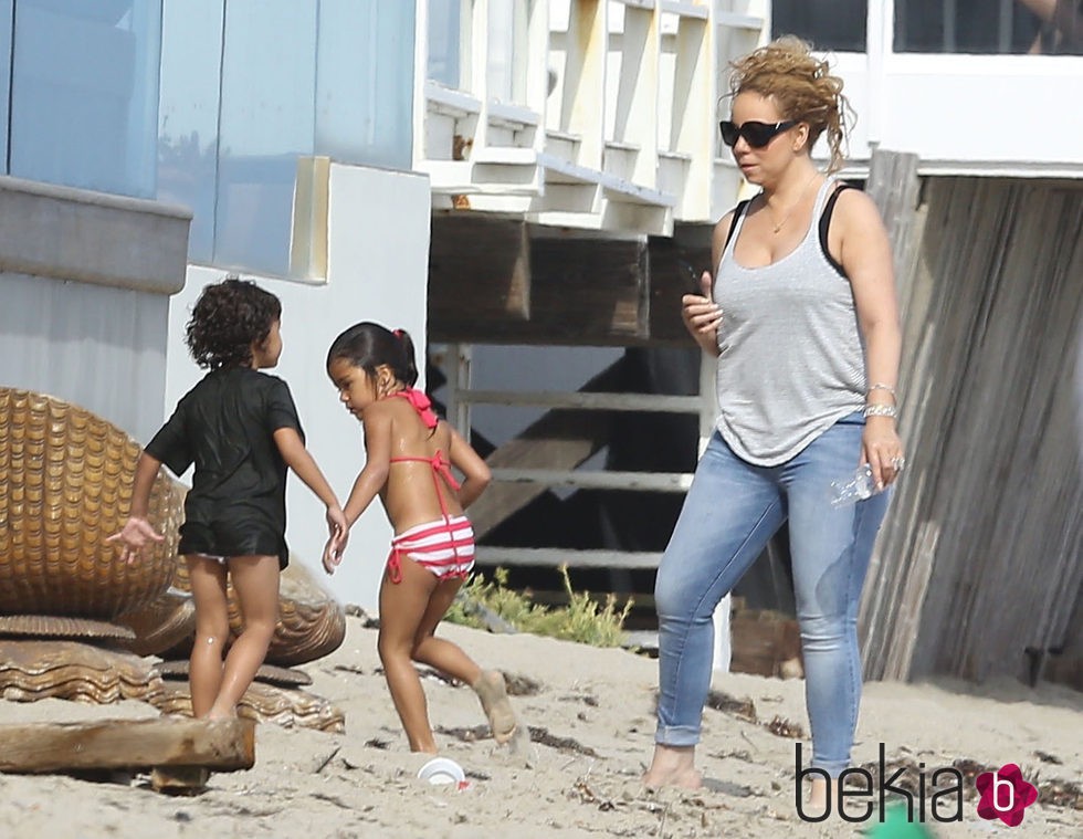 Mariah Carey disfruta de Malibu con sus mellizos