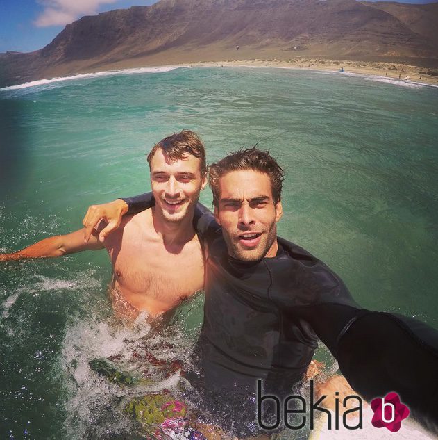 Jon Kortajarena y Clement Chabernaud en el mar en Lanzarote