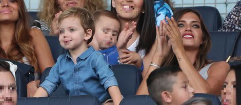 Martín Casillas, muy pillo junto a Sara Carbonero en el partido Porto-Napolés