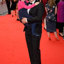 Allen Leech y Fifi Hart en un homenaje a 'Downton Abbey' en Londres