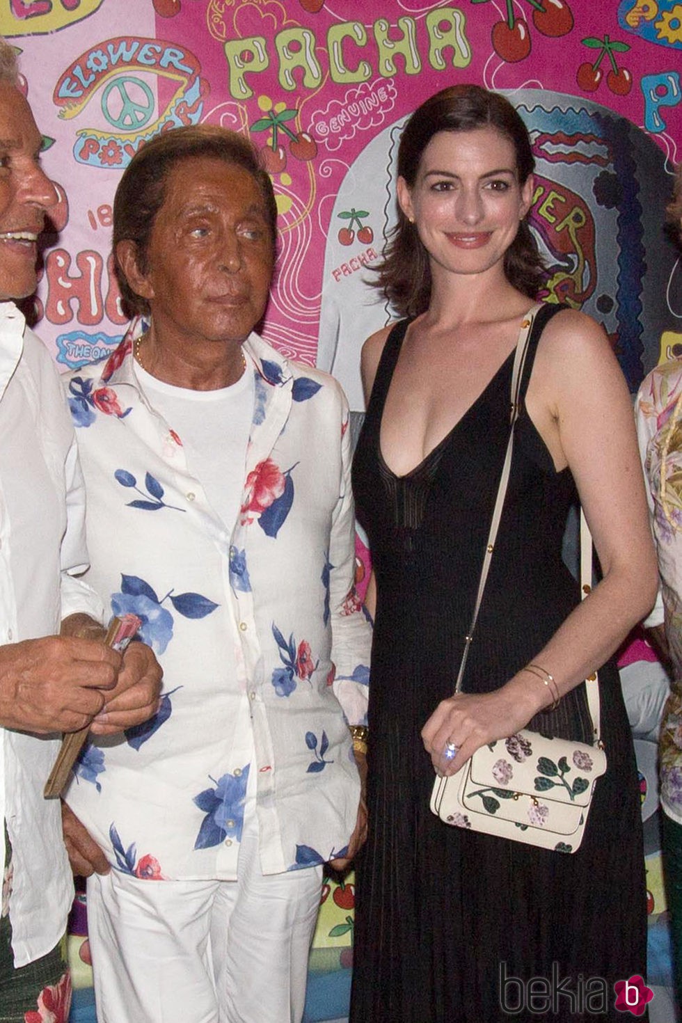 Valentino y Anne Hathaway en la fiesta Flower Power 2015 de Ibiza