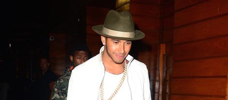 Lewis Hamilton saliendo de un pub de Nueva York tras pasar la noche con Rihanna