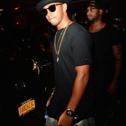 Lewis Hamilton disfrutando de la noche de Nueva York