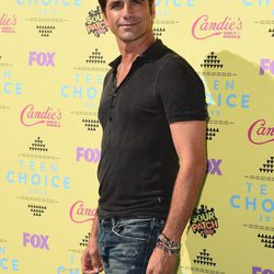 John Stamos en los Teen Choice Awards 2015