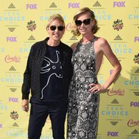 Ellen DeGeneres y Portia de Rossi en los Teen Choice Awards 2015