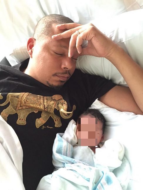 El actor Terrence Howard con su hijo Qirin Love