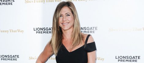 Jennifer Aniston en la premiere de 'Lío en Broadway' en Los Angeles