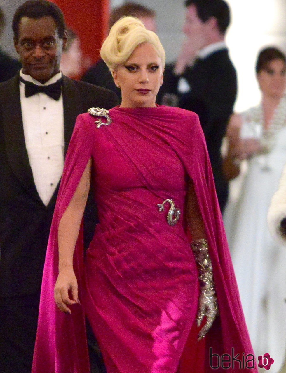 Lady Gaga caracterizada como Elizabeth en el rodaje de 'AHS: Hotel' en Los Angeles