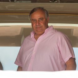 Fernando Martínez de Irujo en un barco en Ibiza