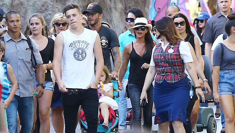 Los Beckham disfrutan de un día en familia en Disneyland