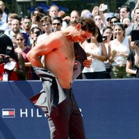 Rafa Nadal se queda sin ropa en un evento de Tommy Hilfiger en Nueva York