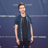 Nat Wolff en la presentación de Rafa Nadal como imagen de Tommy Hilfiger