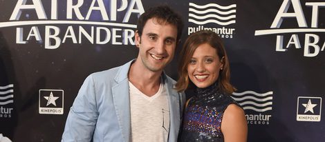 Dani Rovira y Michelle Jenner en el estreno de 'Atrapa la bandera' en Madrid