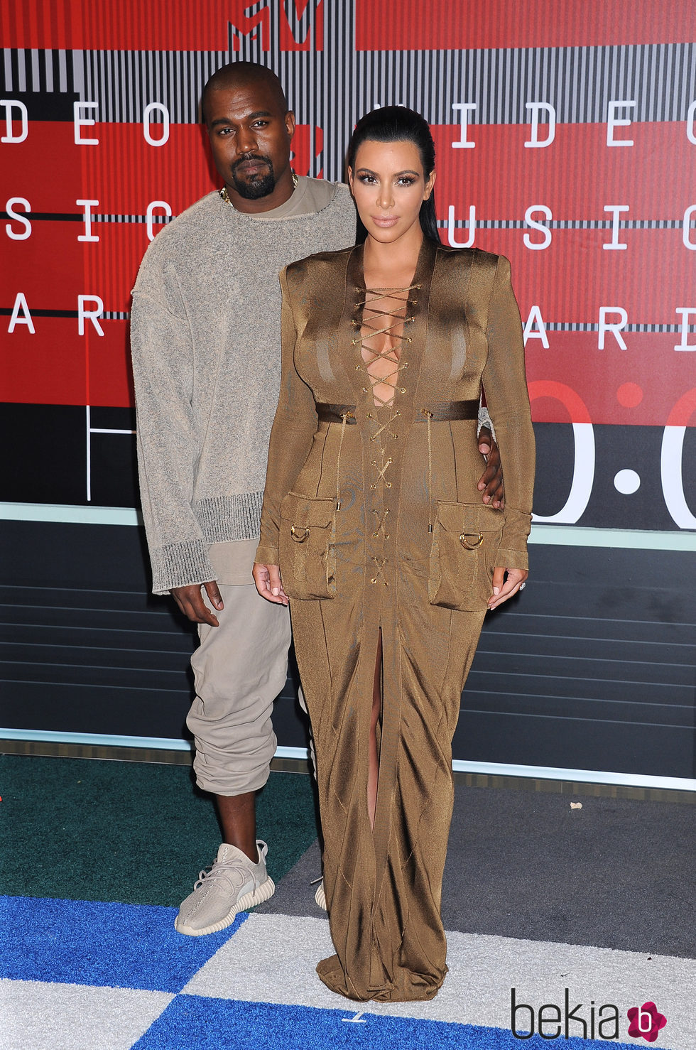 Kim Kardashian y Kanye West en los Video Music Awards 2015