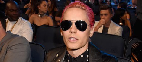 Jared Leto estrena nueva look en los Video Music Awards 2015