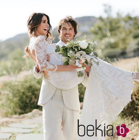 Nikki Reed e Ian Somerhalder en el día de su boda