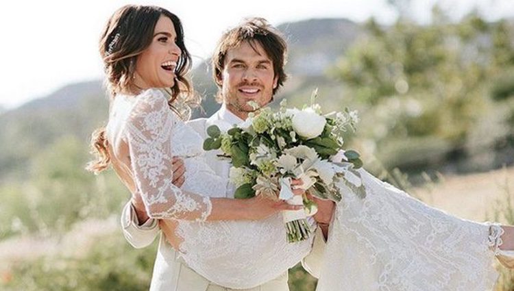 Nikki Reed e Ian Somerhalder en el día de su boda