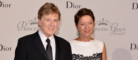 Robert Redford y su mujer Sibylle Szaggars en los Premios Princesa Grace en Mónaco