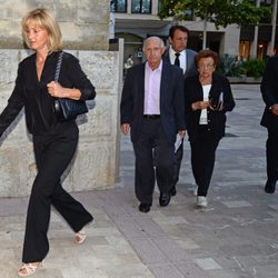 Miguel Ángel y Sebastián Nadal y Ana Maria Parera en el funeral de Rafael Nadal