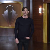 Adrián Lastra en la presentación de la tercera temporada de 'Velvet'