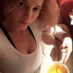 Luisana Lopilato enseñando sus antojos de madrugada