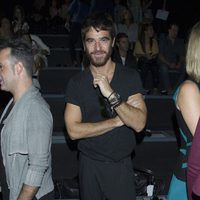 Alfonso Bassave en el front row de Amaya Arzuaga en Madrid Fashion Week primavera/verano 2015