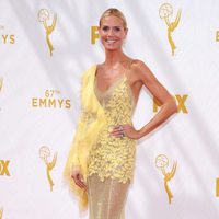 Heidi Klum en la alfombra roja de los premios Emmy 2015