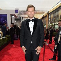 Nicolaj Coster en la alfombra roja de los premios Emmy 2015