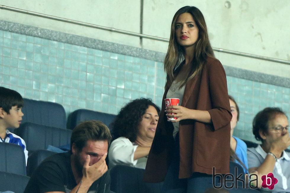 Sara Carbonero en el partido Porto-Benfica