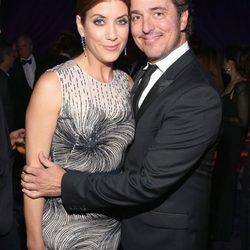 Kate Walsh y Chris Caso posando muy cariñosos