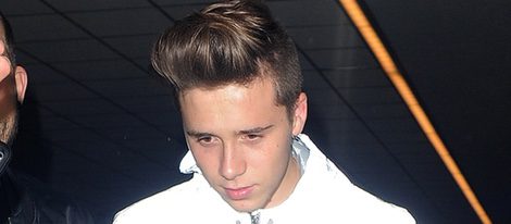 Brooklyn Beckham a la salida de una fiesta