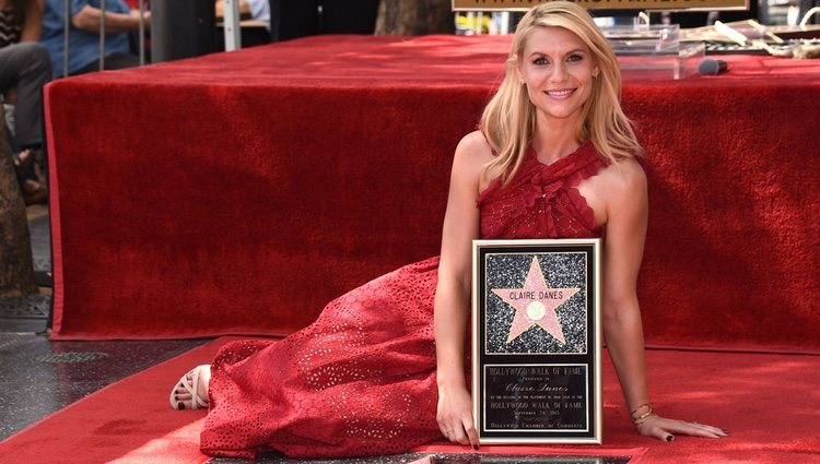 Claire Danes recibe una estrella en el paseo de la fama de Hollywood