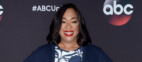 Shonda Rhimes tras haber perdido 53 kg de peso