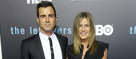 Jennifer Aniston y Justin Theroux juntos en su primera alfombra roja como casados